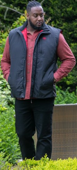 D555 FELIPE Zip Through Padded Gilet With Contrast Colour Lining And Rubber Badge Black - Giubbotti - Giubbotti Uomo Taglie Forti
