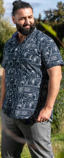 D555 Worthing Surf AOP Short Sleeve Button Down Collar Shirt Navy - Camicie - Camicie Taglie Forti Uomo