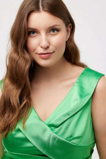 Ulla Popken 817135 Abito da sera svasato con scollo a V Verde - Abiti da sera - Abiti da sera taglie forti