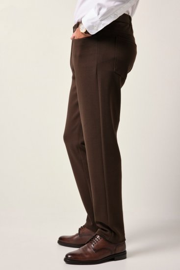 JP1880 New York Flexnamic Pantaloni in jersey con cinque tasche Marrone scuro - Abiti - Abiti da Uomo Taglie Forti