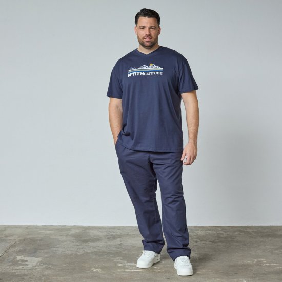 North Latitude Mountain T-Shirt V-Neck Blu navy - TALL T-shirts - T-Shirt per Uomini Alti
