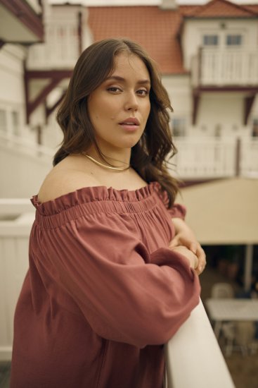 Kaffe Curve Neela Off-Shoulder Blouse Henna Brown - Camicie e tuniche - 