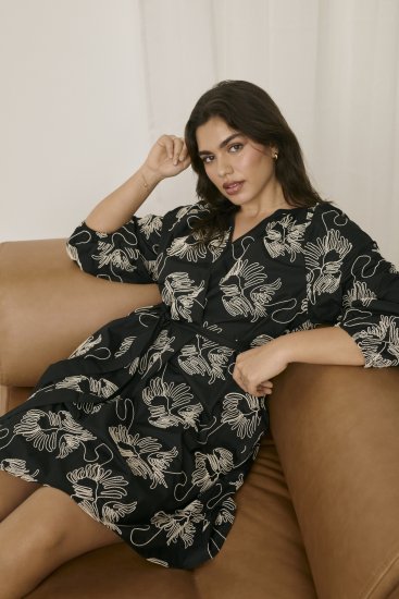 Kaffe Curve Kimmie Dress Black Chalk Embroidery - Vestiti midi - 