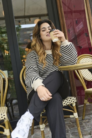 Kaffe Curve Jenna Leggings svasati Nero profondo - Jeans & Pantaloni Donna Taglie Comode – Plus Size - 