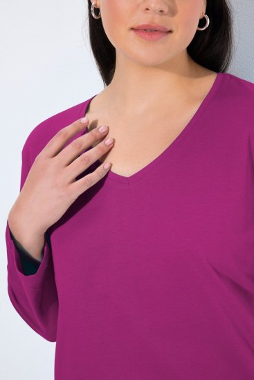 Ulla Popken Back To Basics V-Neck Relaxed Fit Cotton Tee Berry - T-shirt - T-shirt da donna taglie comode