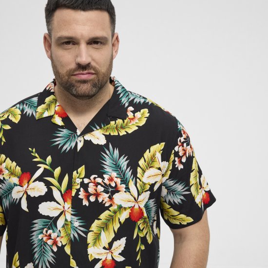 North Latitude Shirt Short Sleeve Printed Allover Black - Camicie - Camicie Taglie Forti Uomo