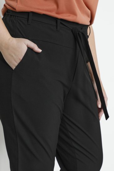 Kaffe Curve Jia Pantaloni con cintura Nero profondo - Jeans & Pantaloni Donna Taglie Comode – Plus Size - 