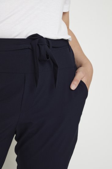 Kaffe Curve Jia Pantaloni con cintura Blu navy notte - Jeans & Pantaloni Donna Taglie Comode – Plus Size - 