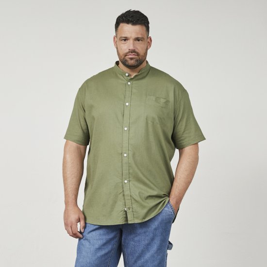 North Latitude 61109 Camicia a Maniche Corte con Collo alla Coreana Verde Oliva - Camicie - Camicie Taglie Forti Uomo