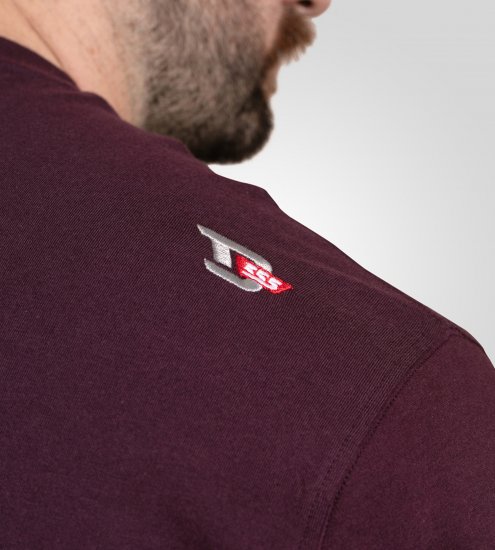 D555 Grimsby Rock n' Roll Skull Printed T-Shirt Burgundy - Magliette con stampa - Magliette con stampa taglie forti