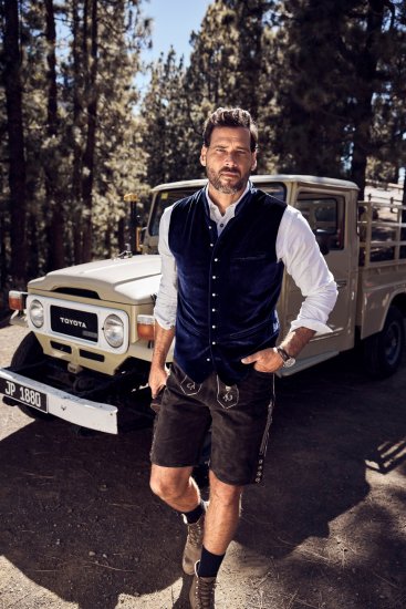 JP1880 Velvet Vest Traditional Blue - Abbigliamento da festa - Abbigliamento da festa – Per festeggiare con stile e comodità