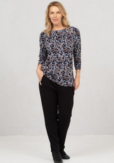 Scandinavian Caramel Tiny Flower Petals Blouse Light Blue - T-shirt stampate da donna - 