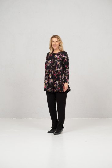 Scandinavian Caramel Flowers Tunic Red and Pink - T-shirt stampate da donna - 