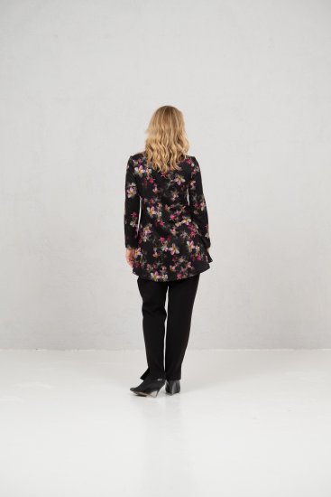 Scandinavian Caramel Flowers Tunic Red and Pink - T-shirt stampate da donna - 