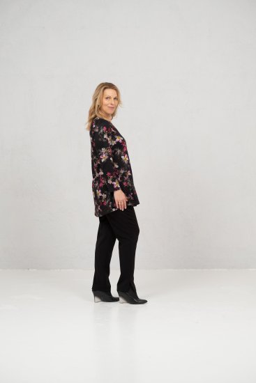 Scandinavian Caramel Flowers Tunic Red and Pink - T-shirt stampate da donna - 